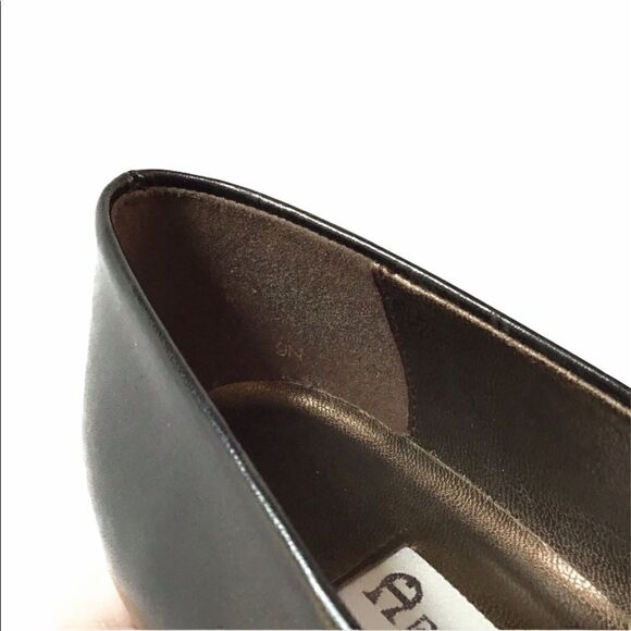 Etienne Aigner Leather Cap Toe Pumps - Picture 3 of 8